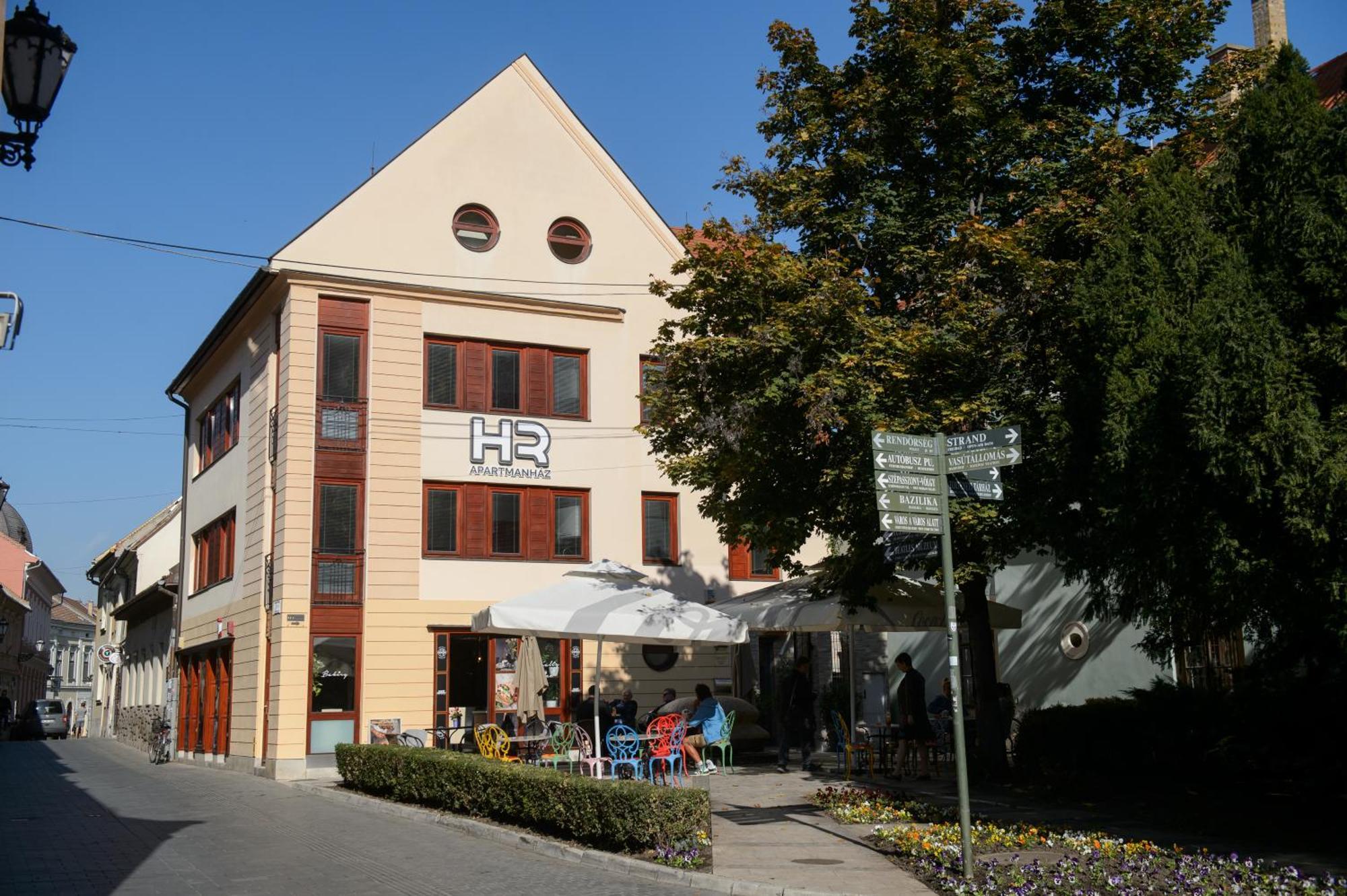 HR Apartmanház Eger Ngoại thất bức ảnh