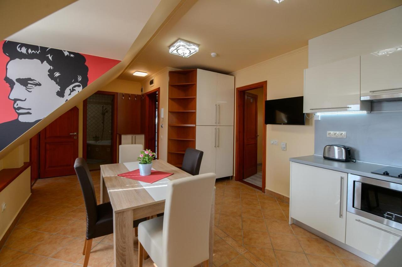 HR Apartmanház Eger Ngoại thất bức ảnh